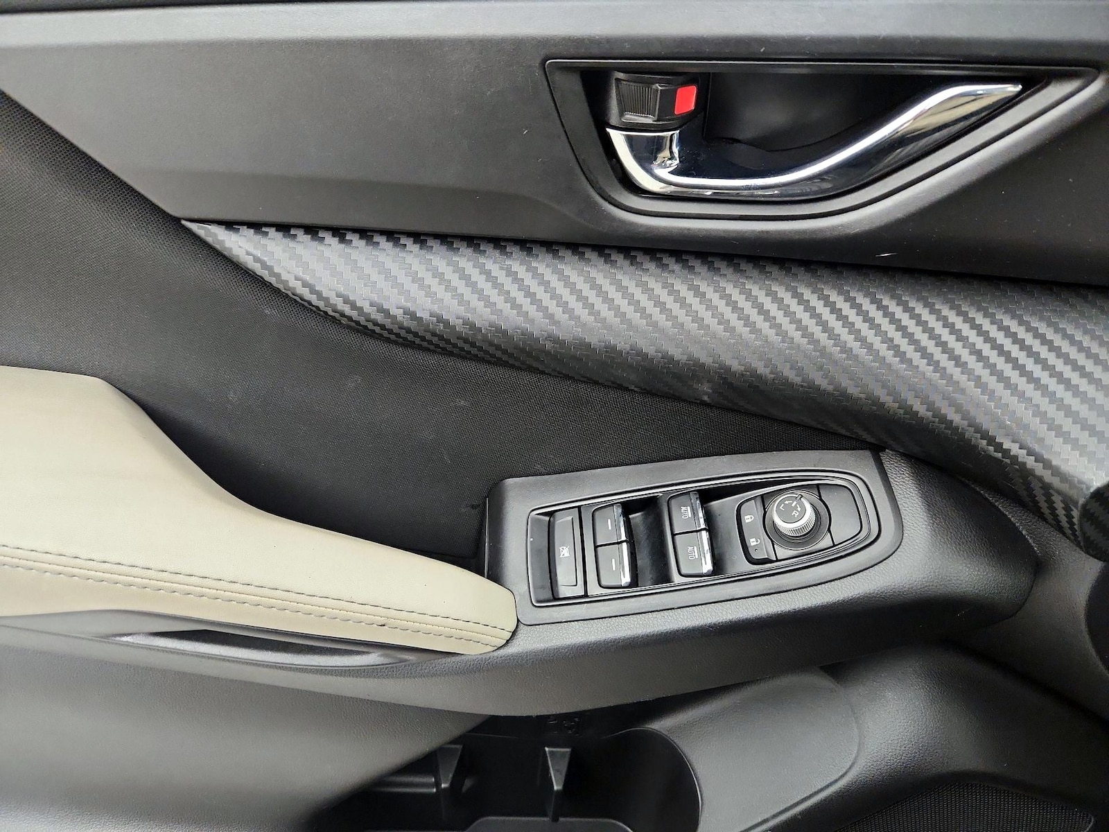 2024 Subaru Ascent Premium - Photo 13