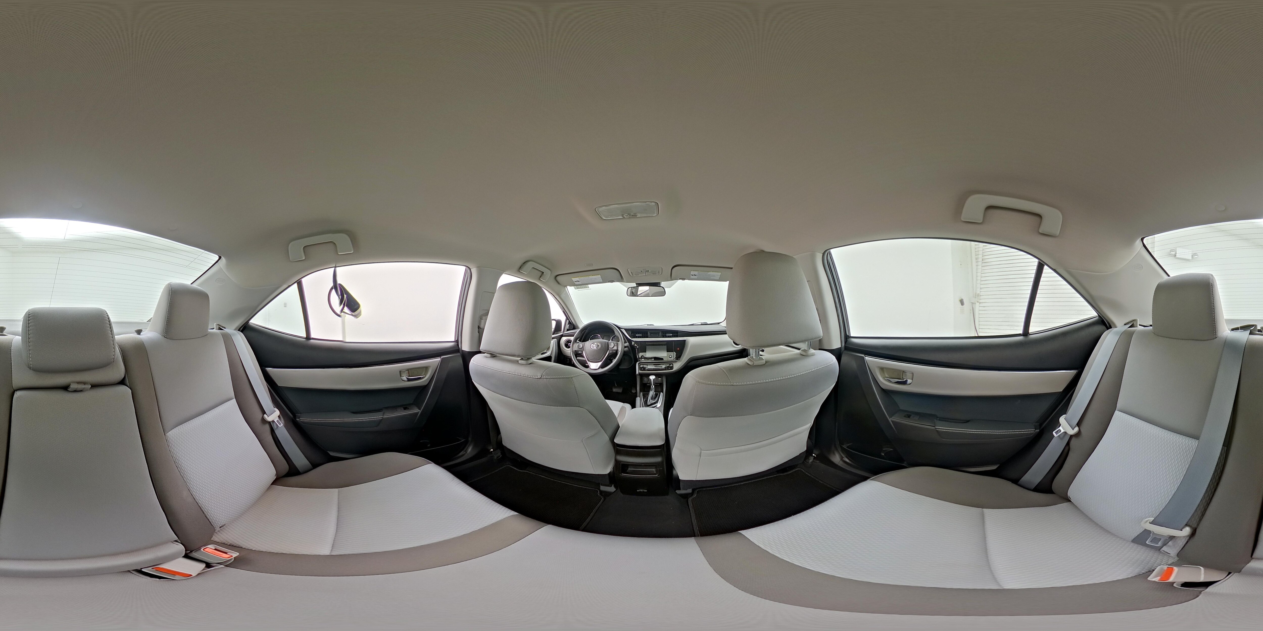 2018 Toyota Corolla LE - Photo 25