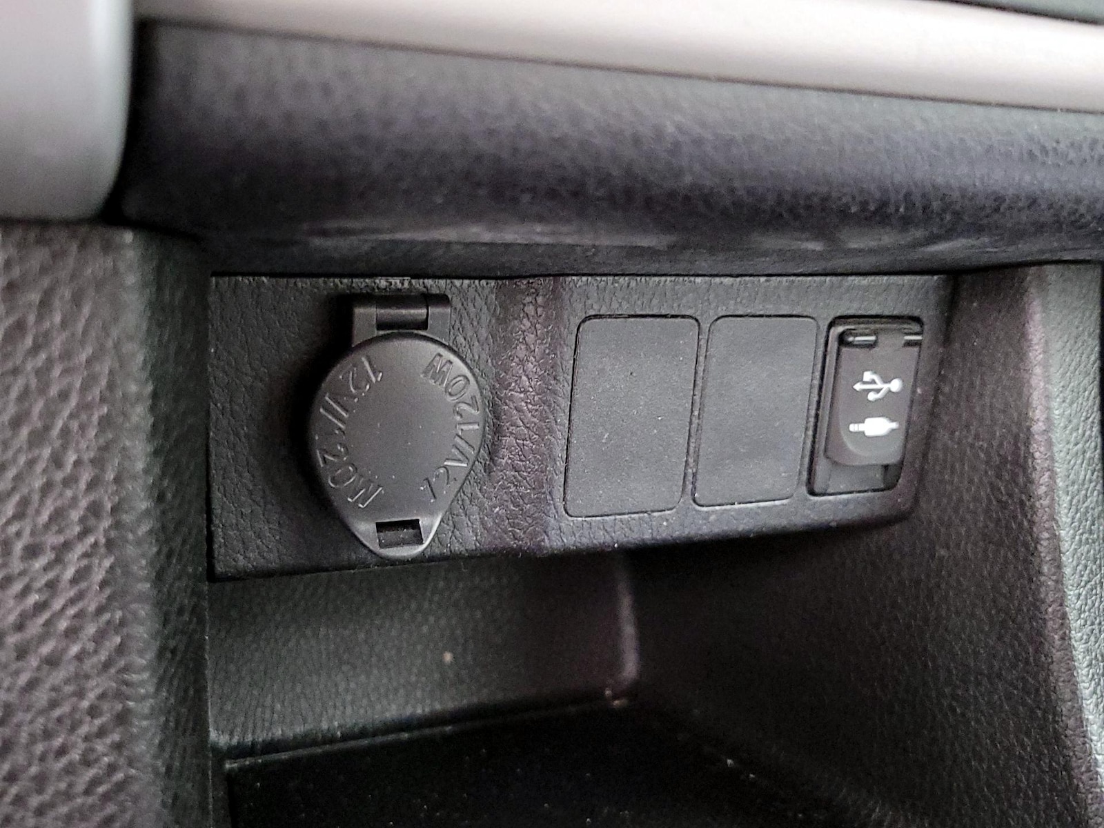 2018 Toyota Corolla LE - Photo 19