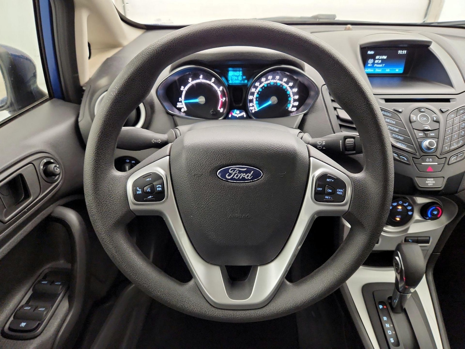2018 Ford Fiesta SE - Photo 11