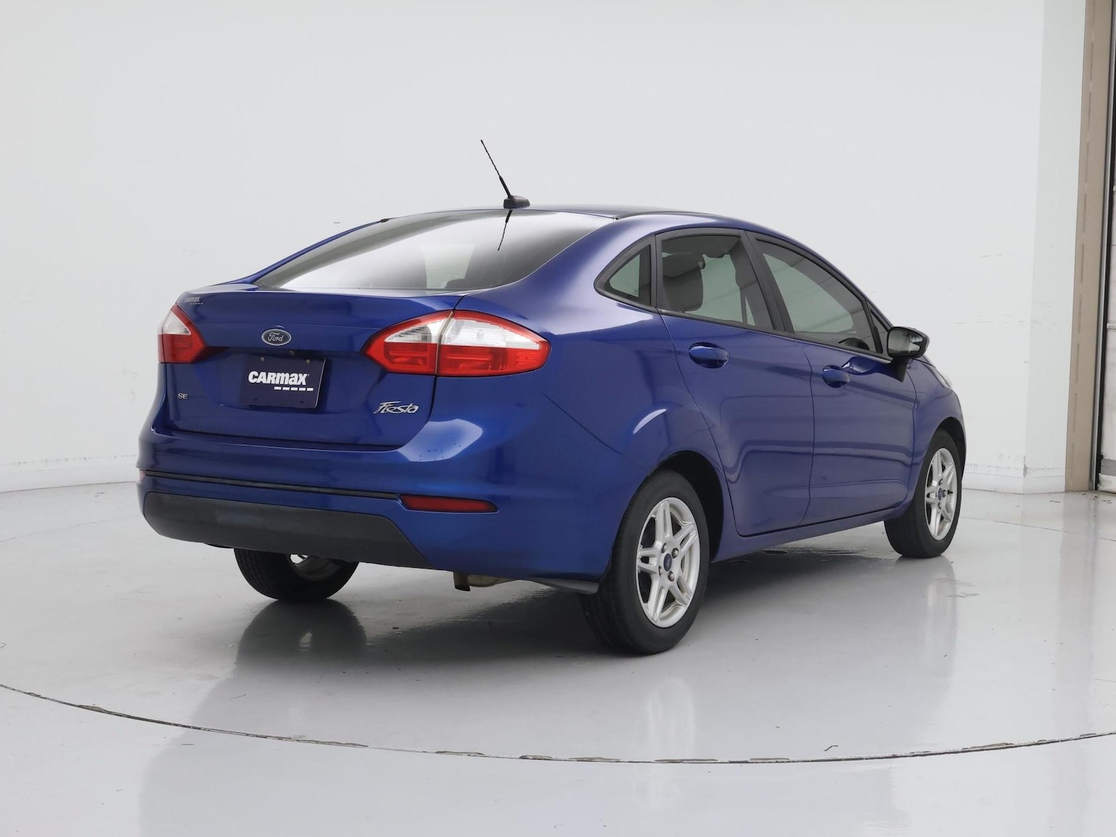 2018 Ford Fiesta SE - Photo 9