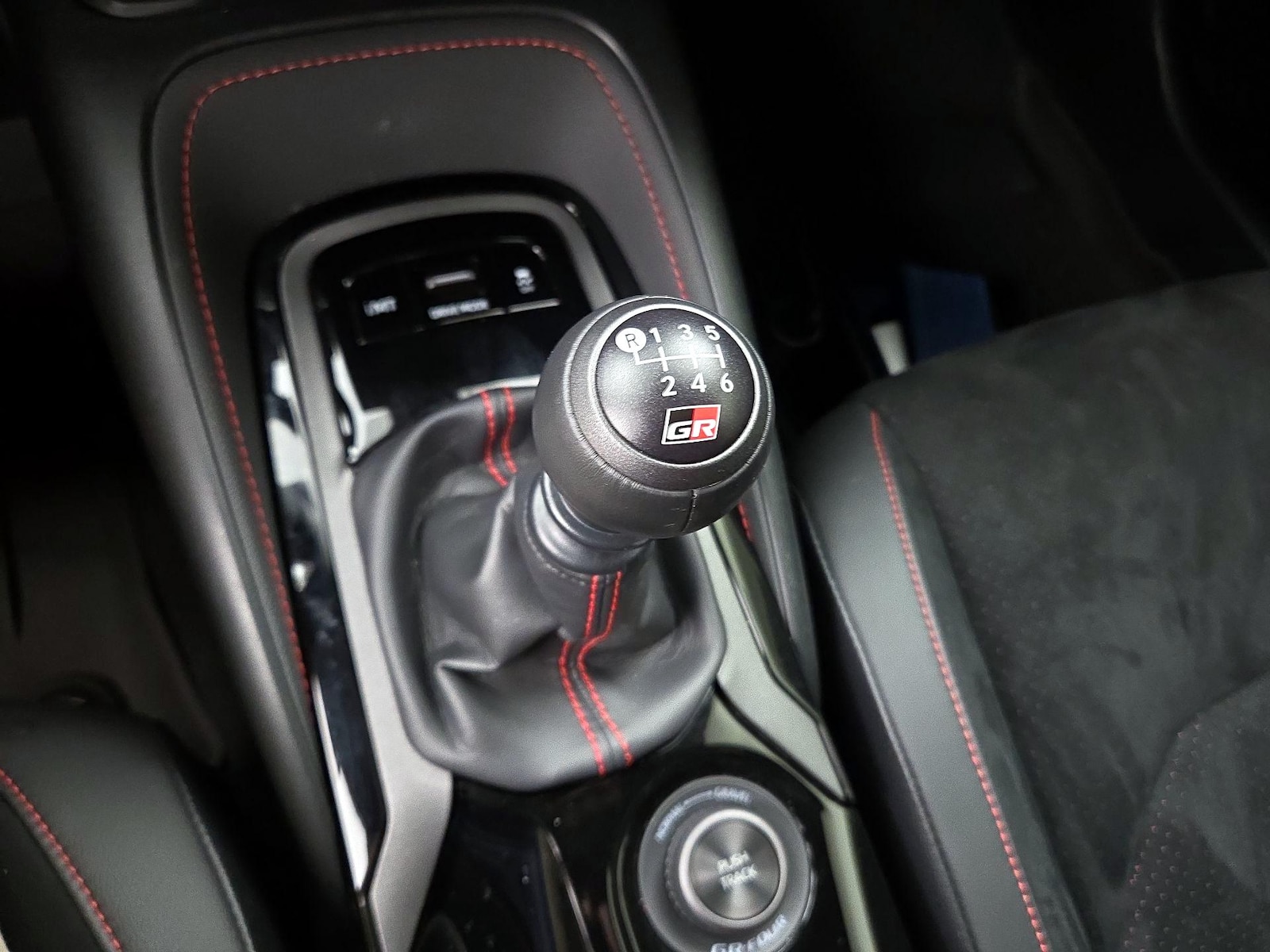 2025 Toyota GR Corolla Premium Plus - Photo 18