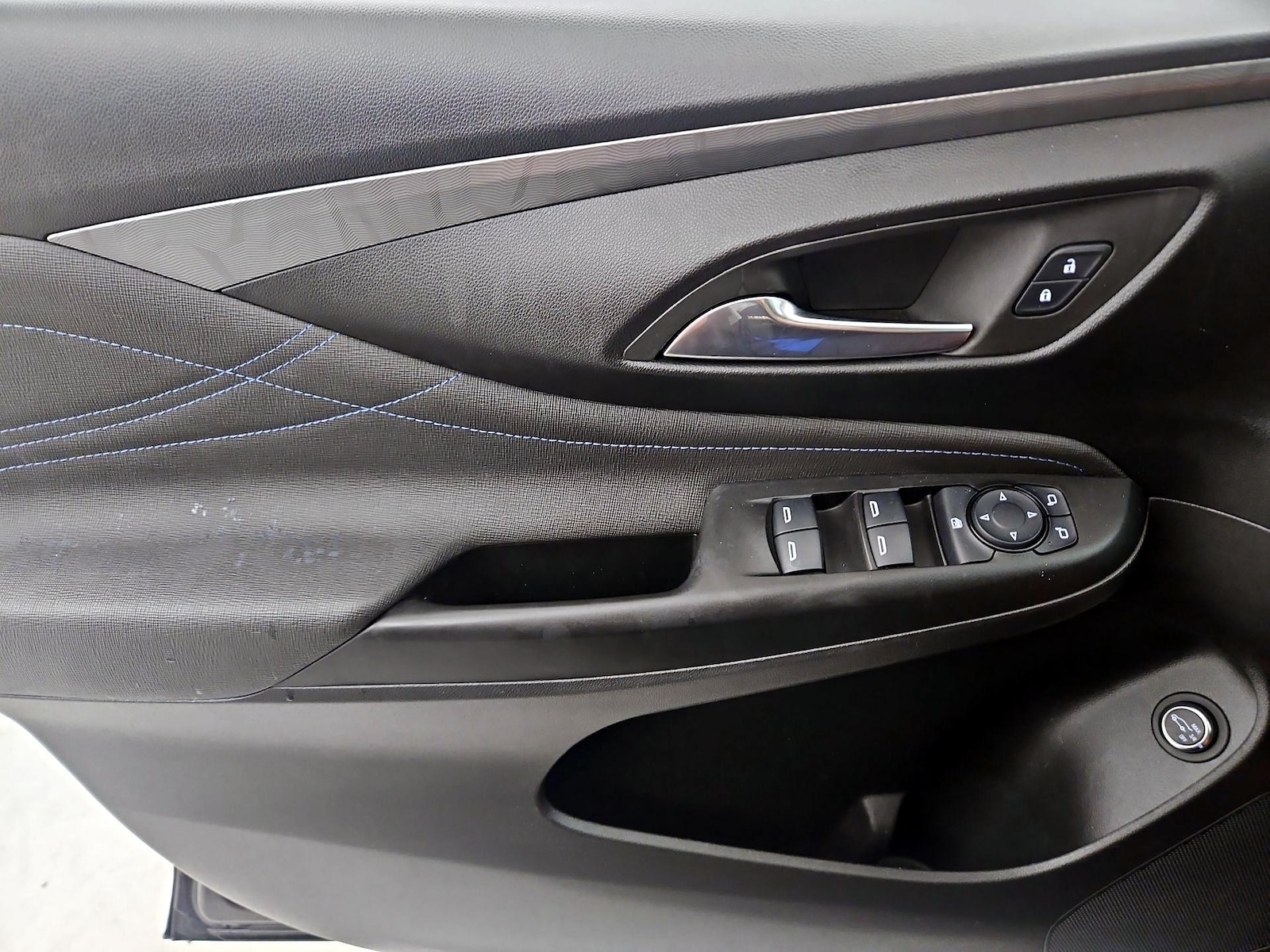 2025 Buick Envista Sport Touring - Photo 13