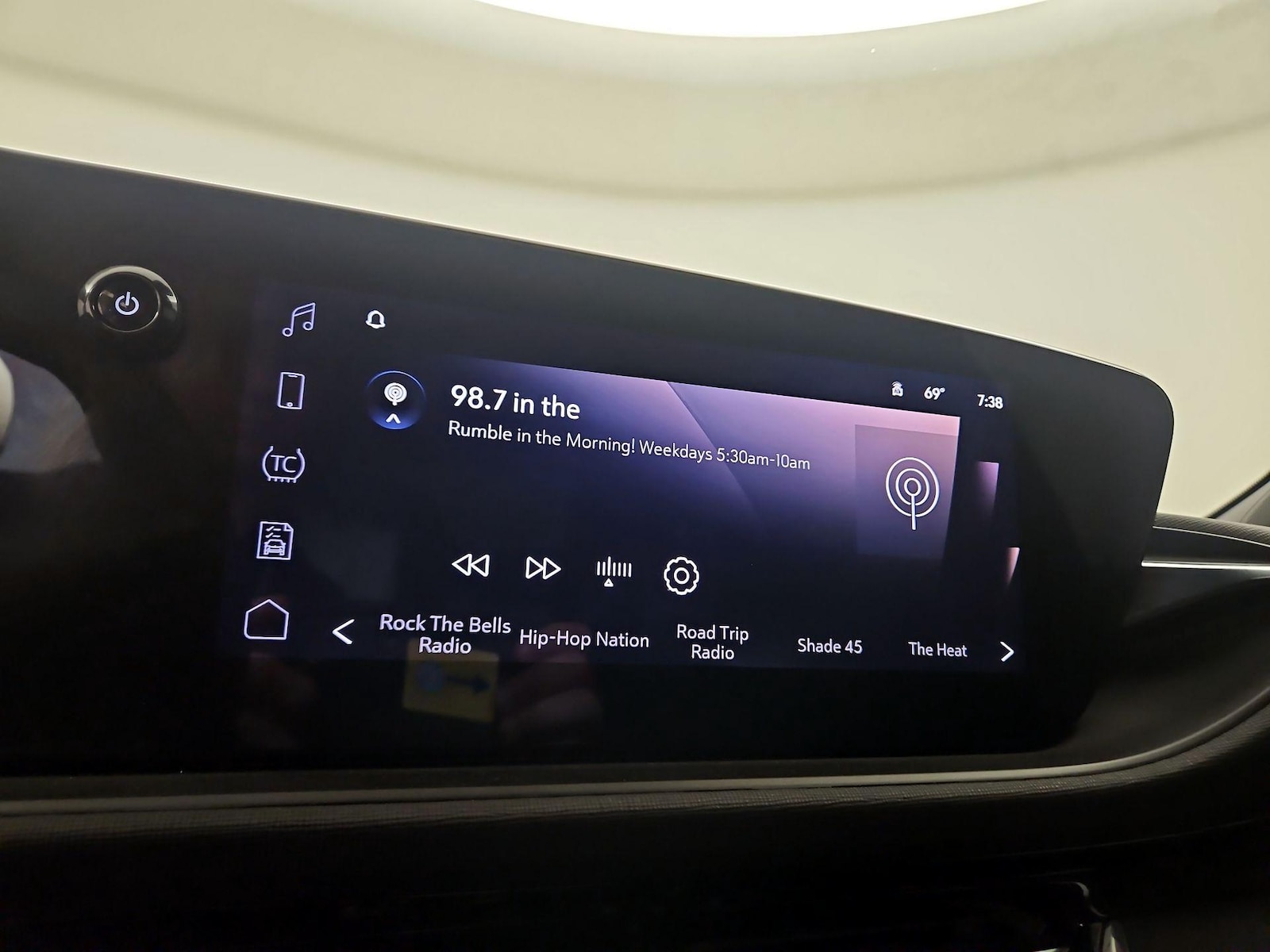 2025 Buick Envista Sport Touring - Photo 16