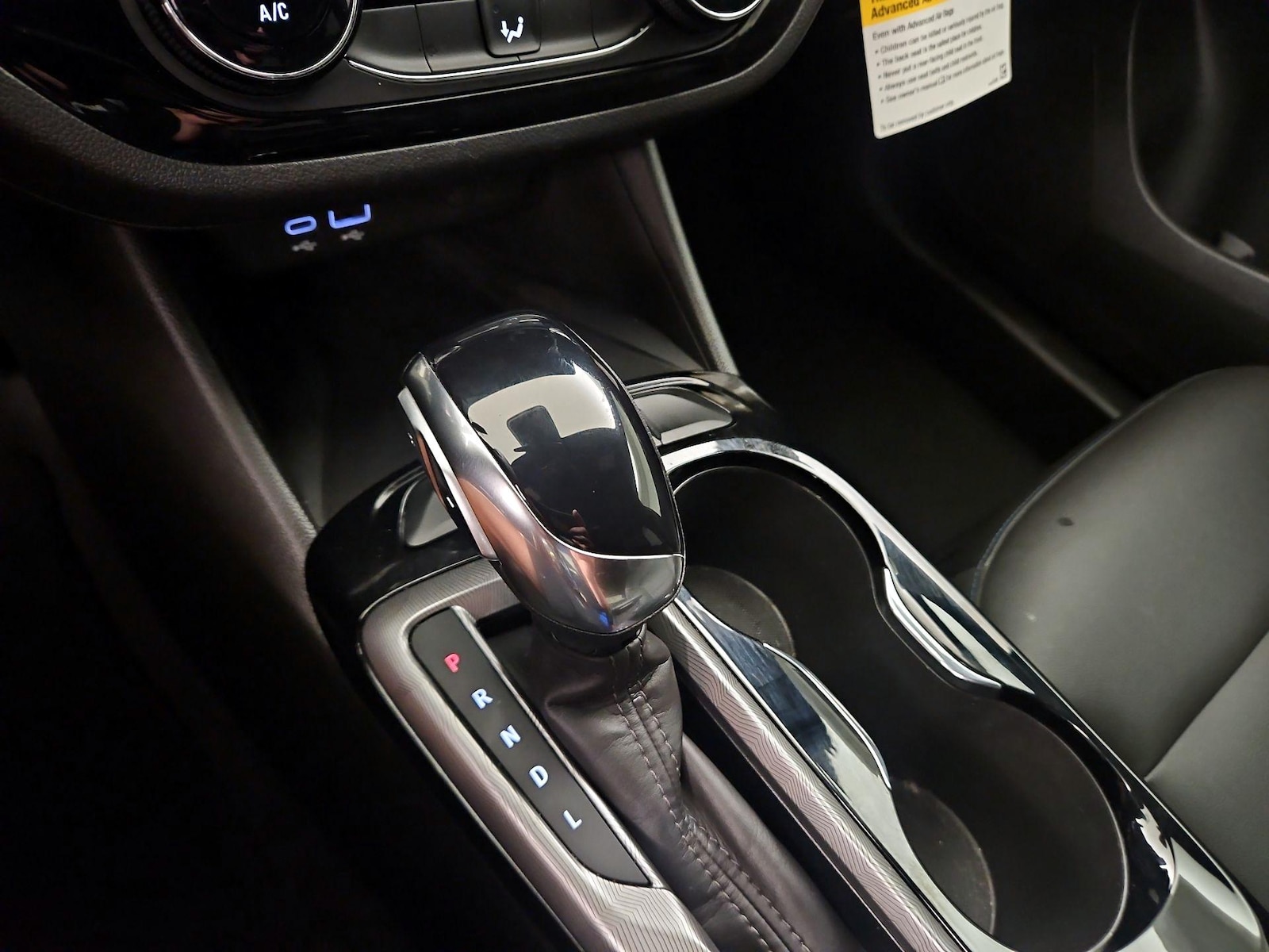 2025 Buick Envista Sport Touring - Photo 18