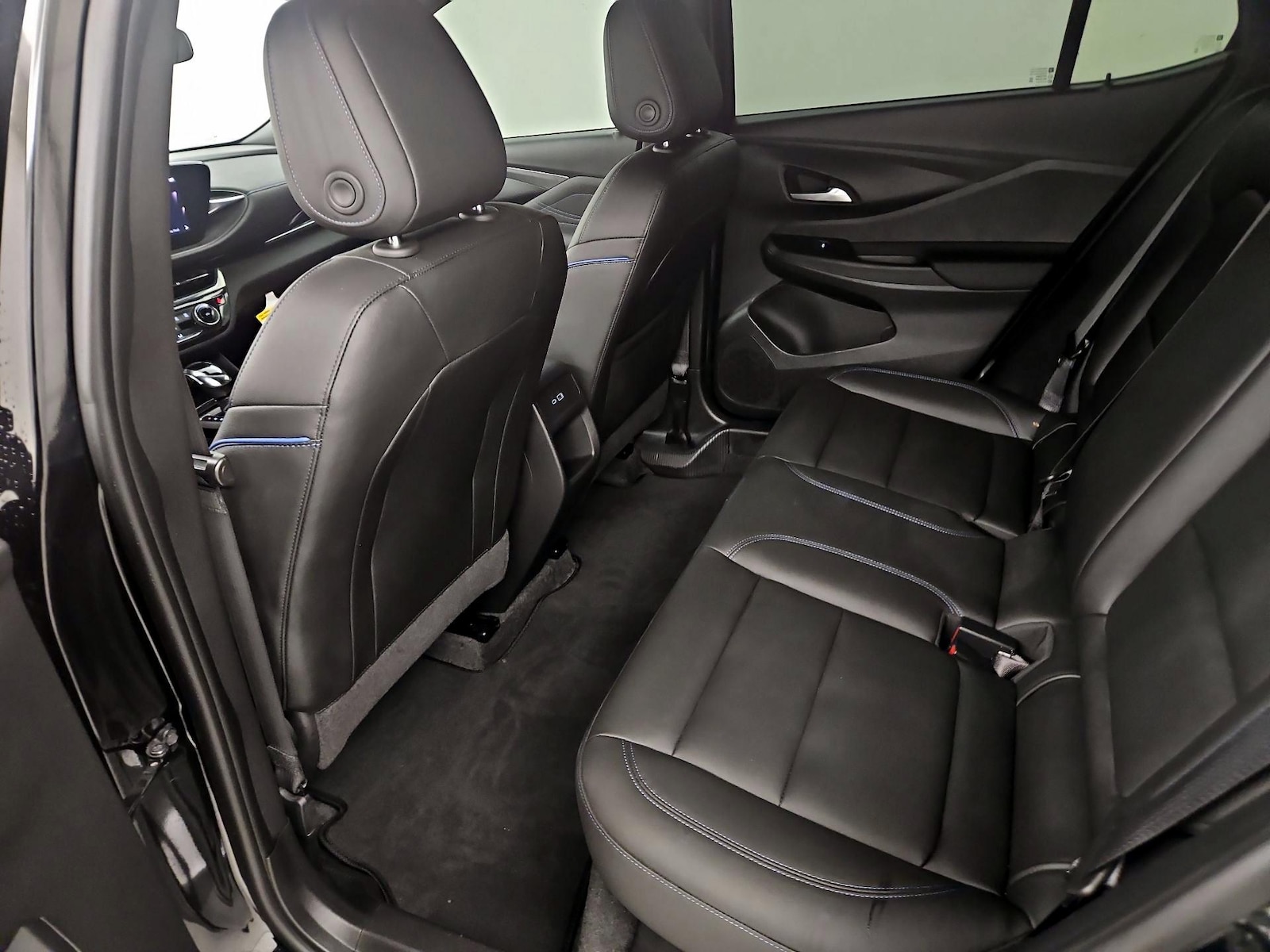 2025 Buick Envista Sport Touring - Photo 20