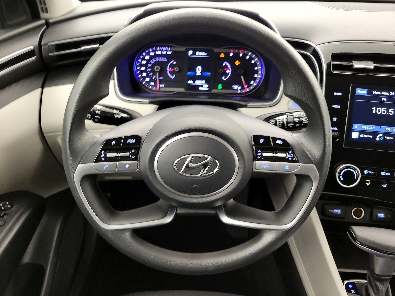 2022 Hyundai Tucson SEL - Photo 11
