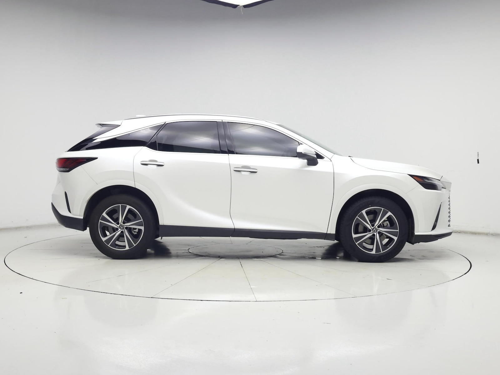 2024 Lexus RX 350 - Photo 8