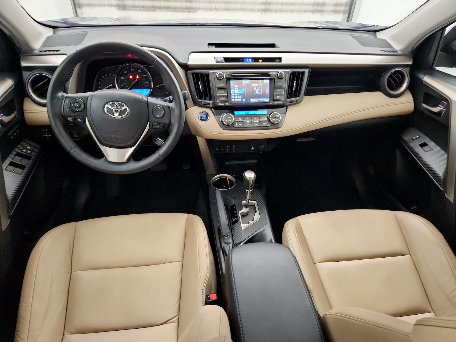 2015 Toyota RAV4 Limited - Photo 10