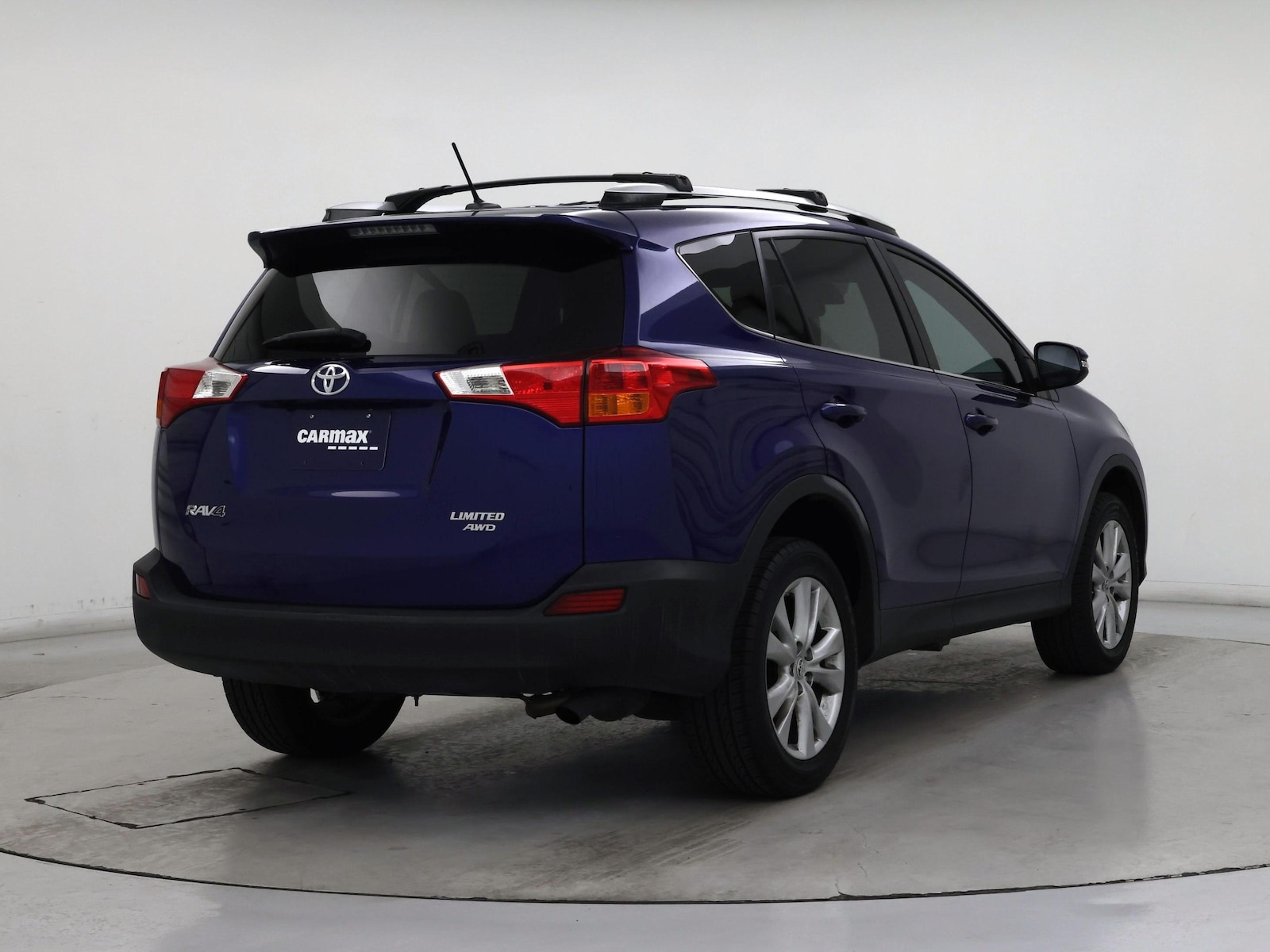 2015 Toyota RAV4 Limited - Photo 9