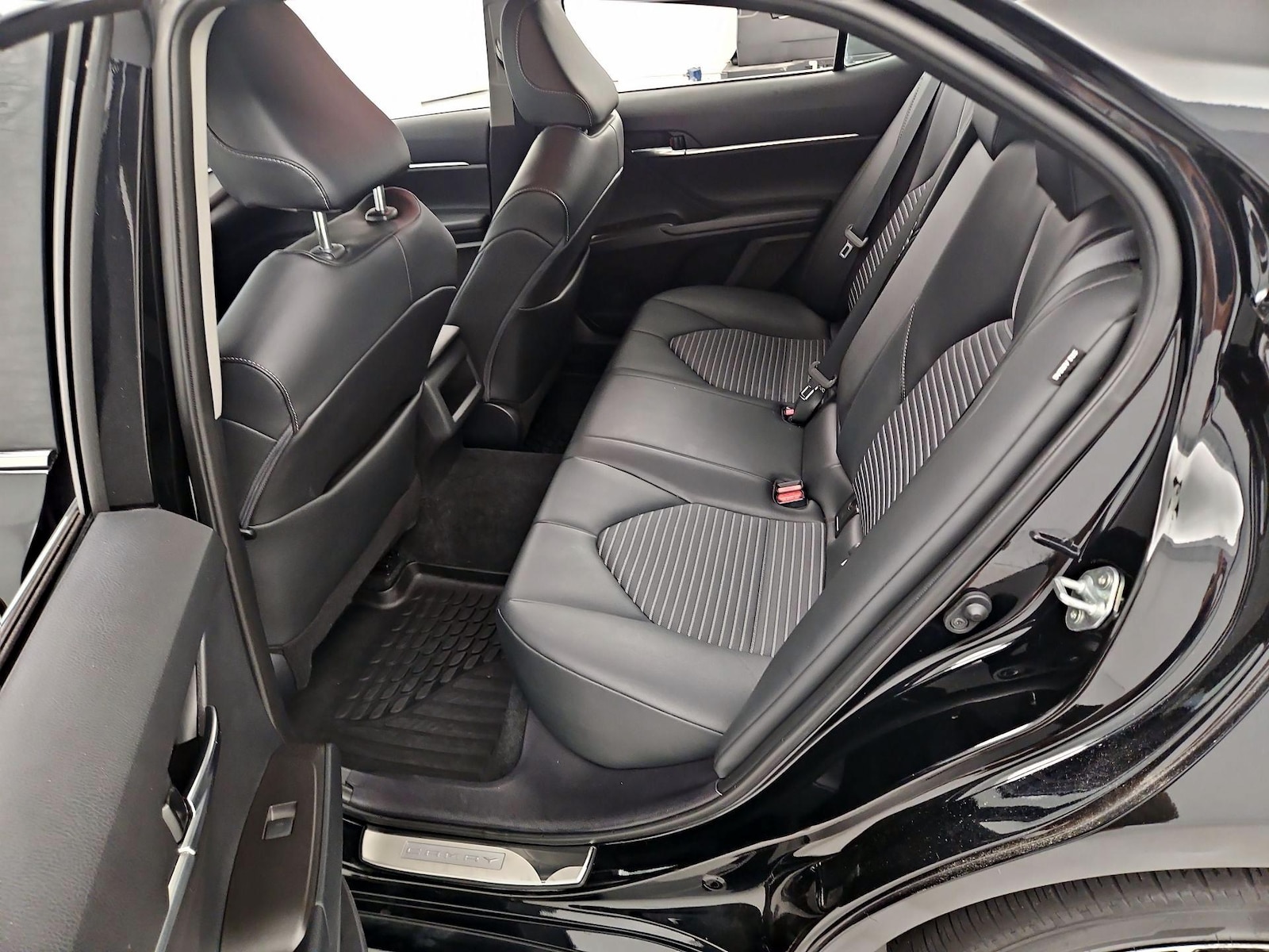 2023 Toyota Camry SE - Photo 20