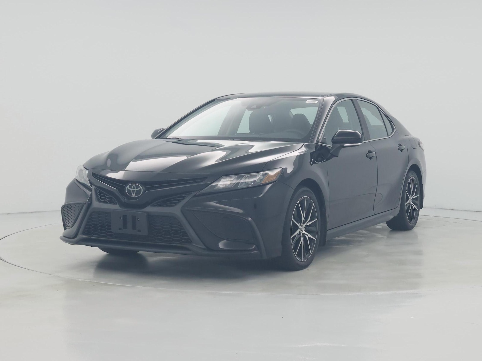 2023 Toyota Camry SE - Photo 5