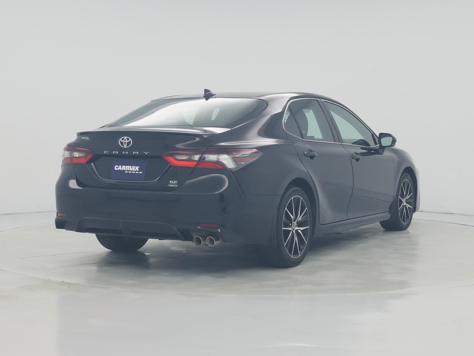 2023 Toyota Camry SE - Photo 9