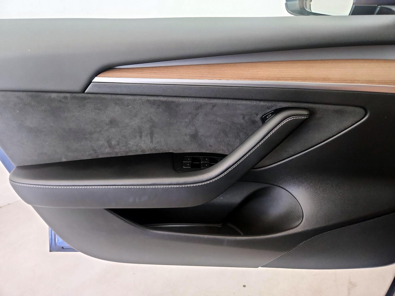 2022 Tesla Model 3 Long Range - Photo 13