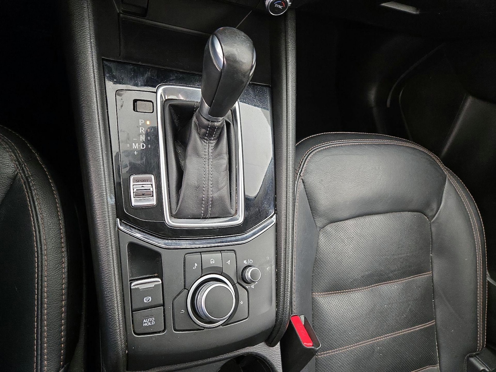 2023 Mazda CX-5 S Preferred package - Photo 18
