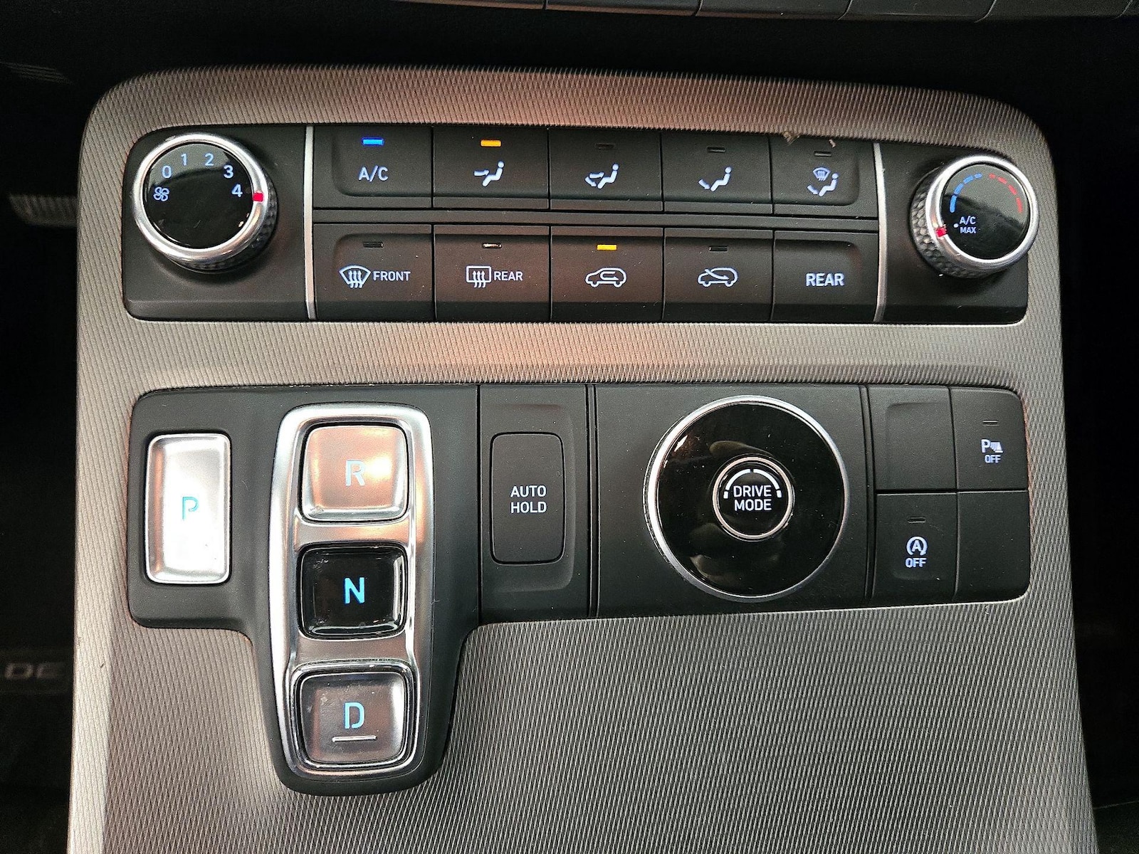 2022 Hyundai Palisade SE - Photo 17