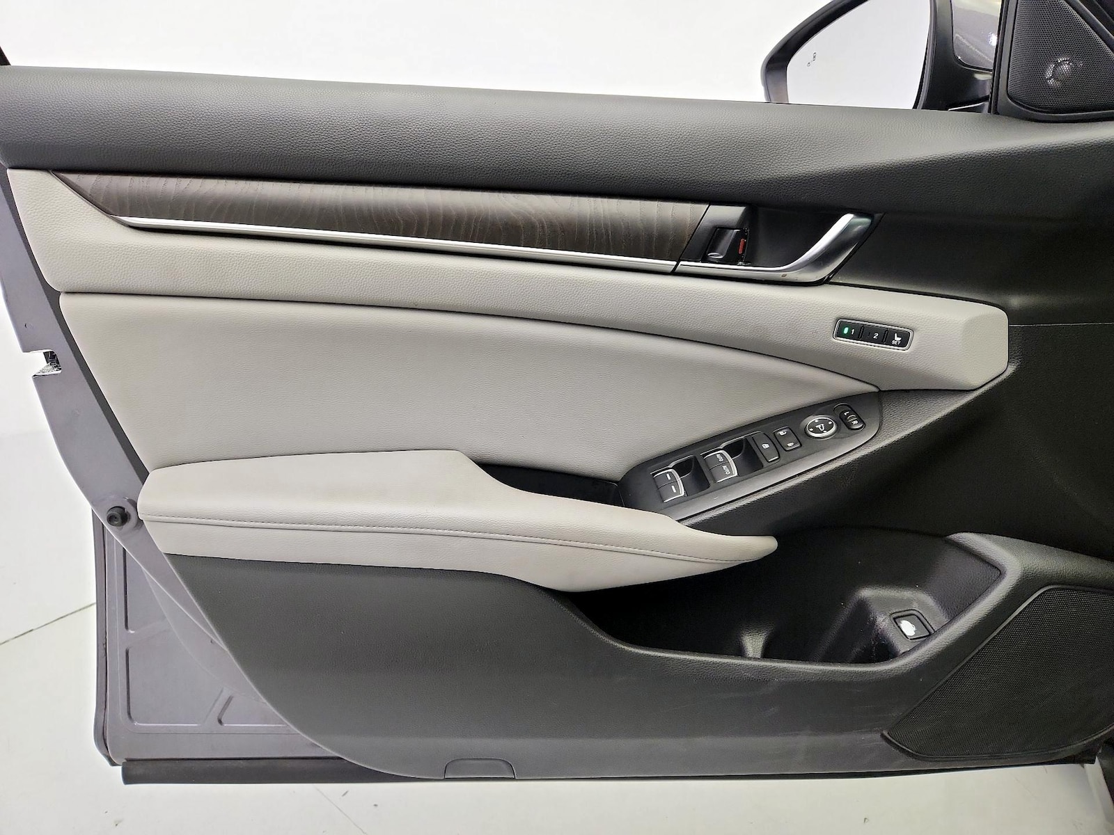 2018 Honda Accord EX-L - Photo 13