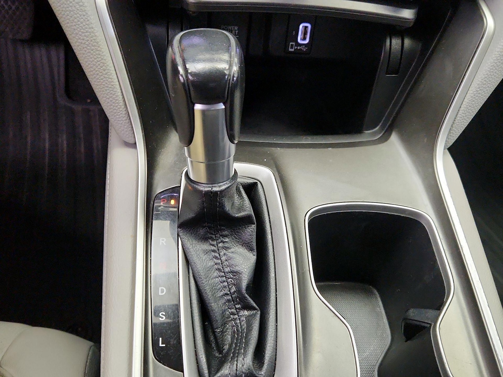 2018 Honda Accord EX-L - Photo 18