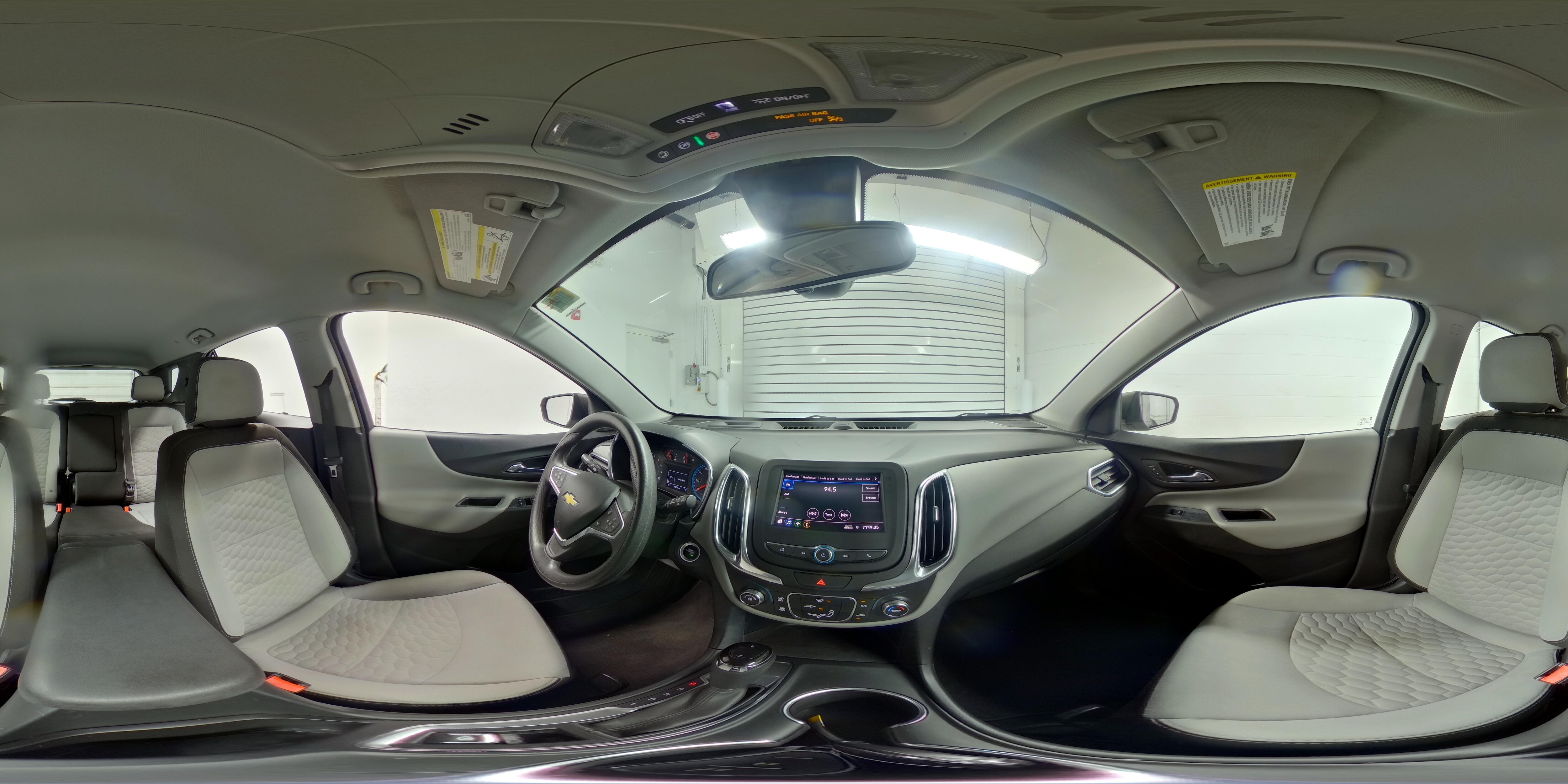 2020 Chevrolet Equinox LS - Photo 19
