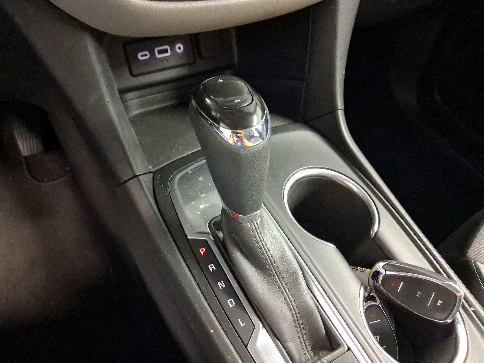 2020 Chevrolet Equinox LS - Photo 16