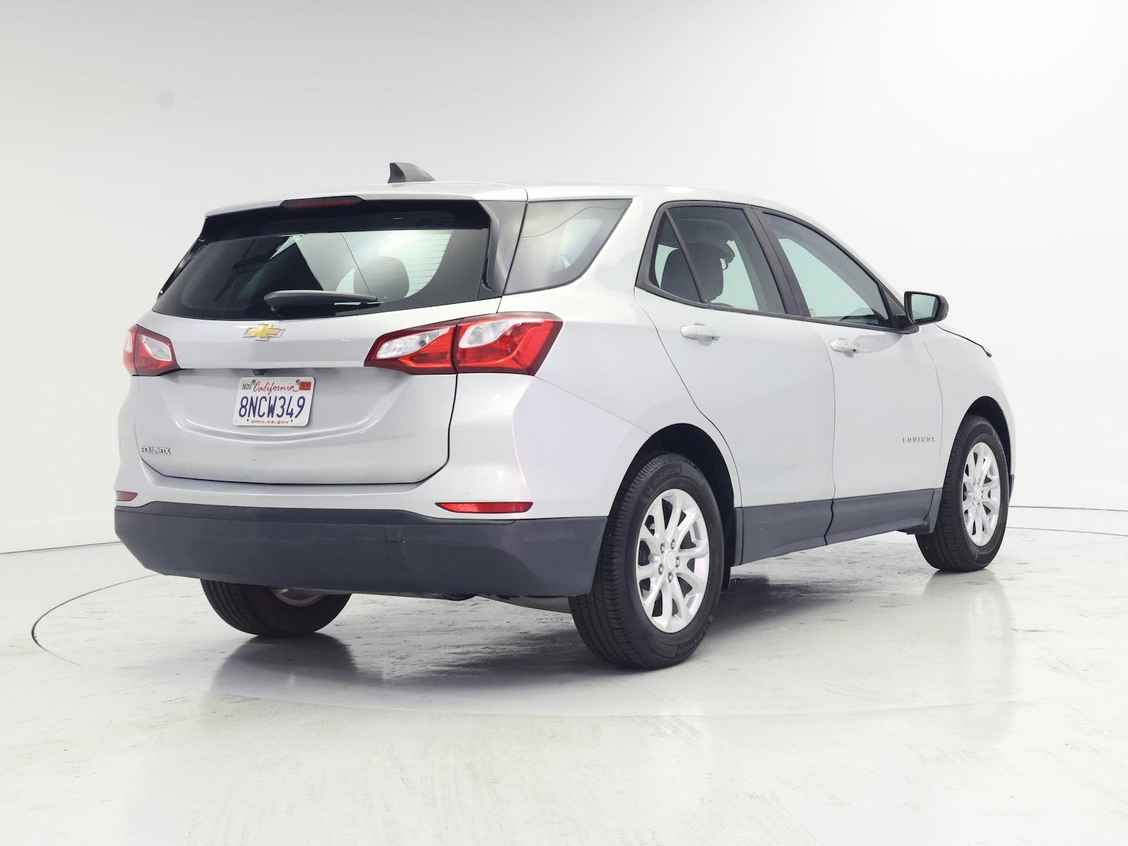 2020 Chevrolet Equinox LS - Photo 9