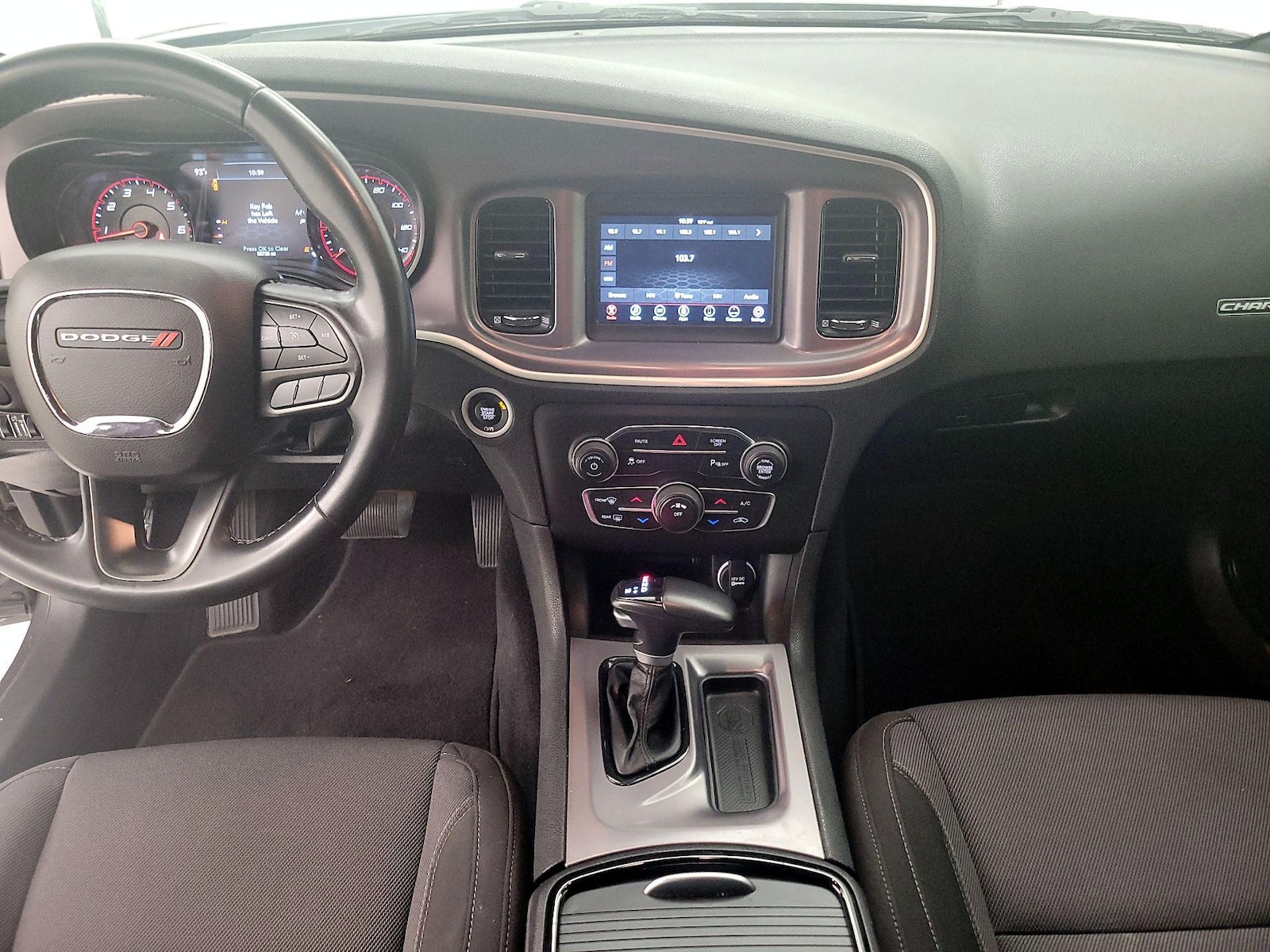 2022 Dodge Charger SXT - Photo 10