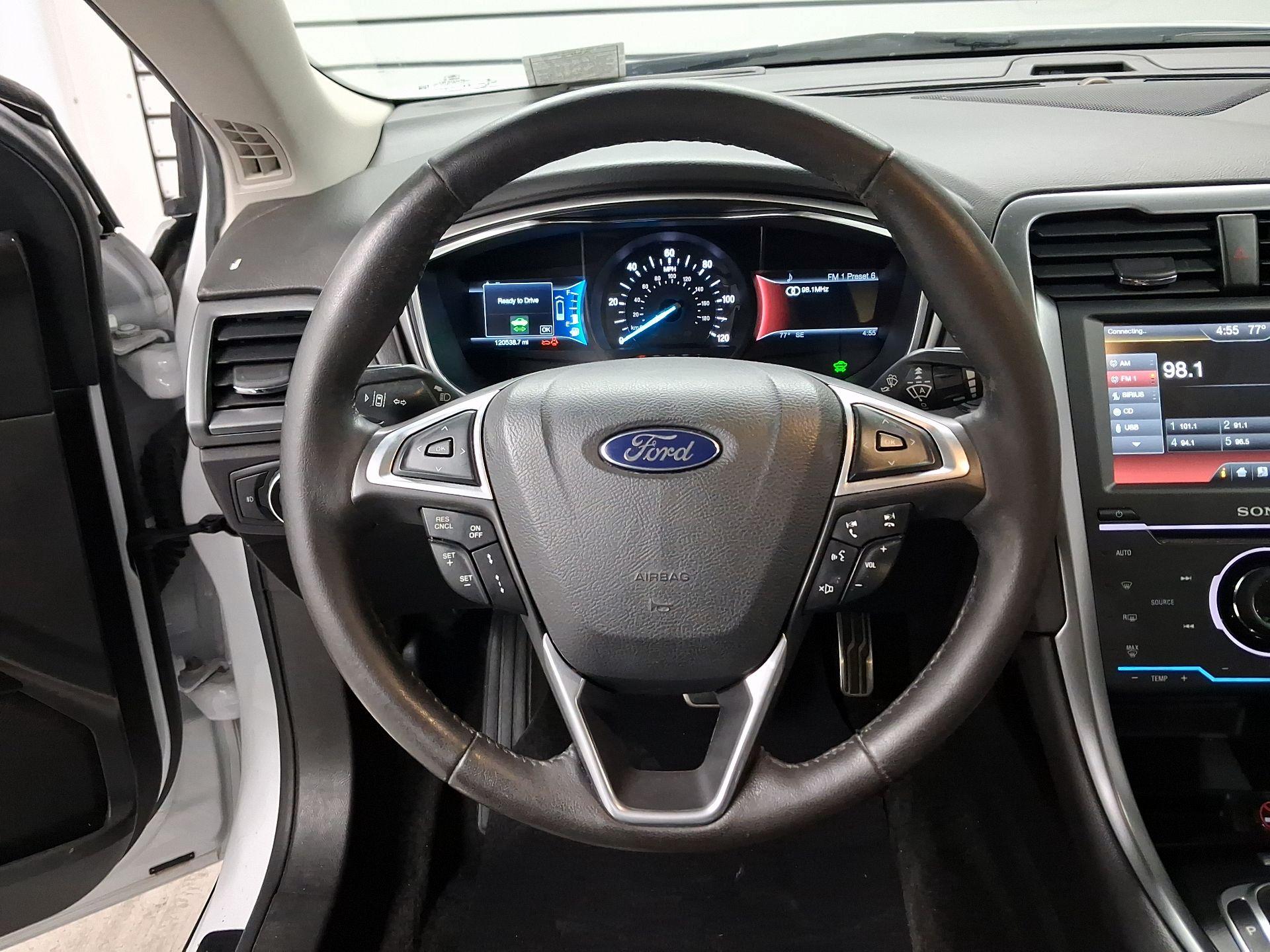 Thumbnail: 2014 Ford Fusion - 10