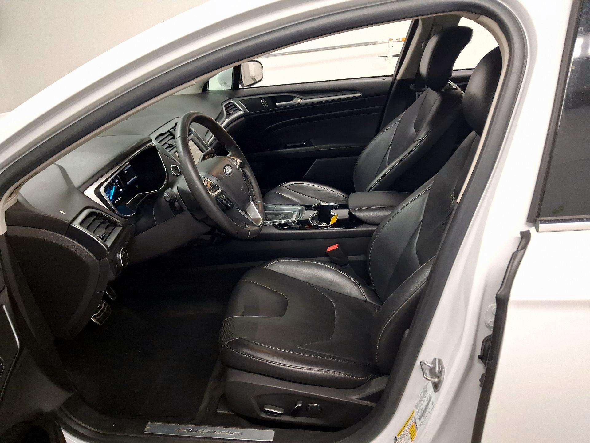 Thumbnail: 2014 Ford Fusion - 11