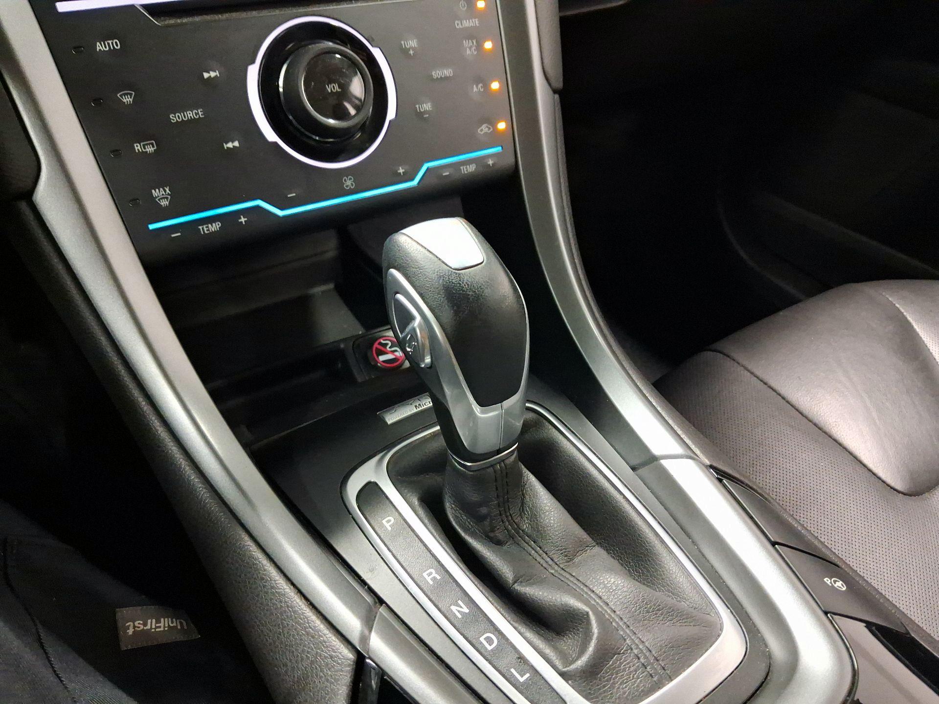 Thumbnail: 2014 Ford Fusion - 15