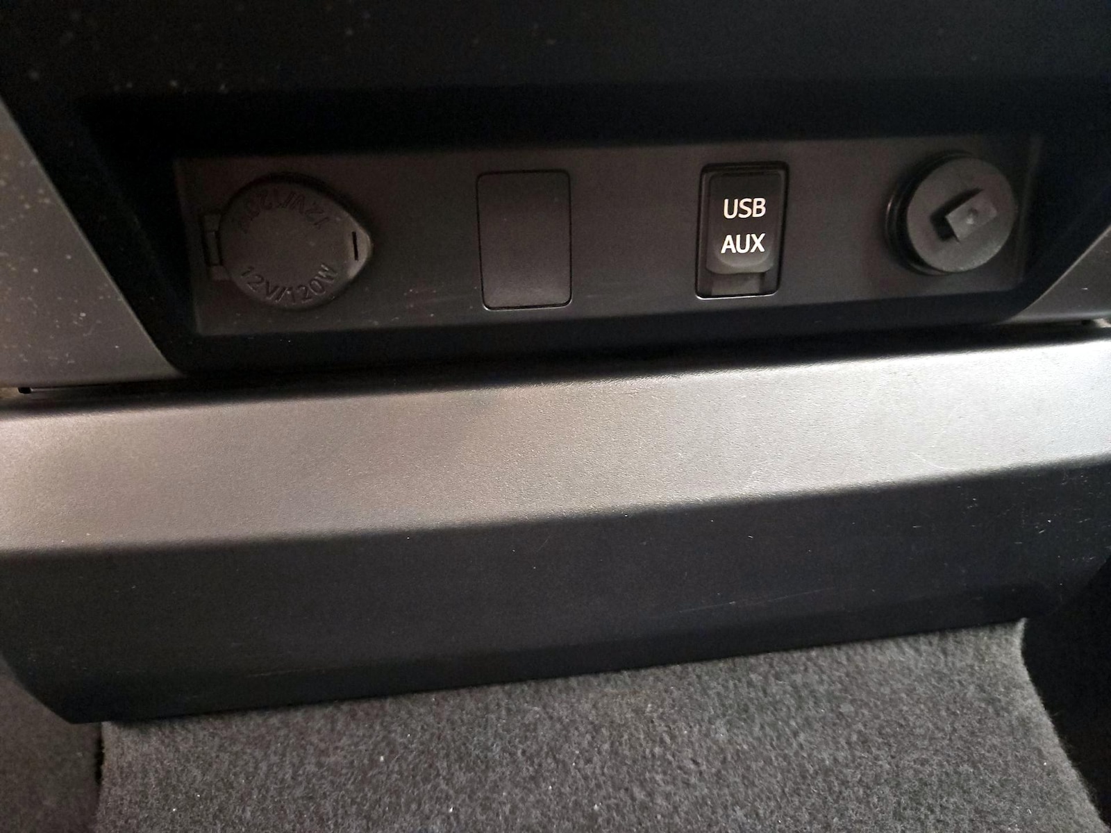 2018 Toyota Tundra SR5 - Photo 19