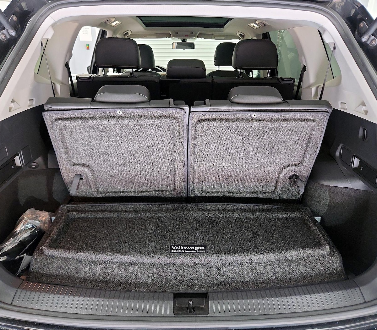Trunk/Cargo (Seats Up)