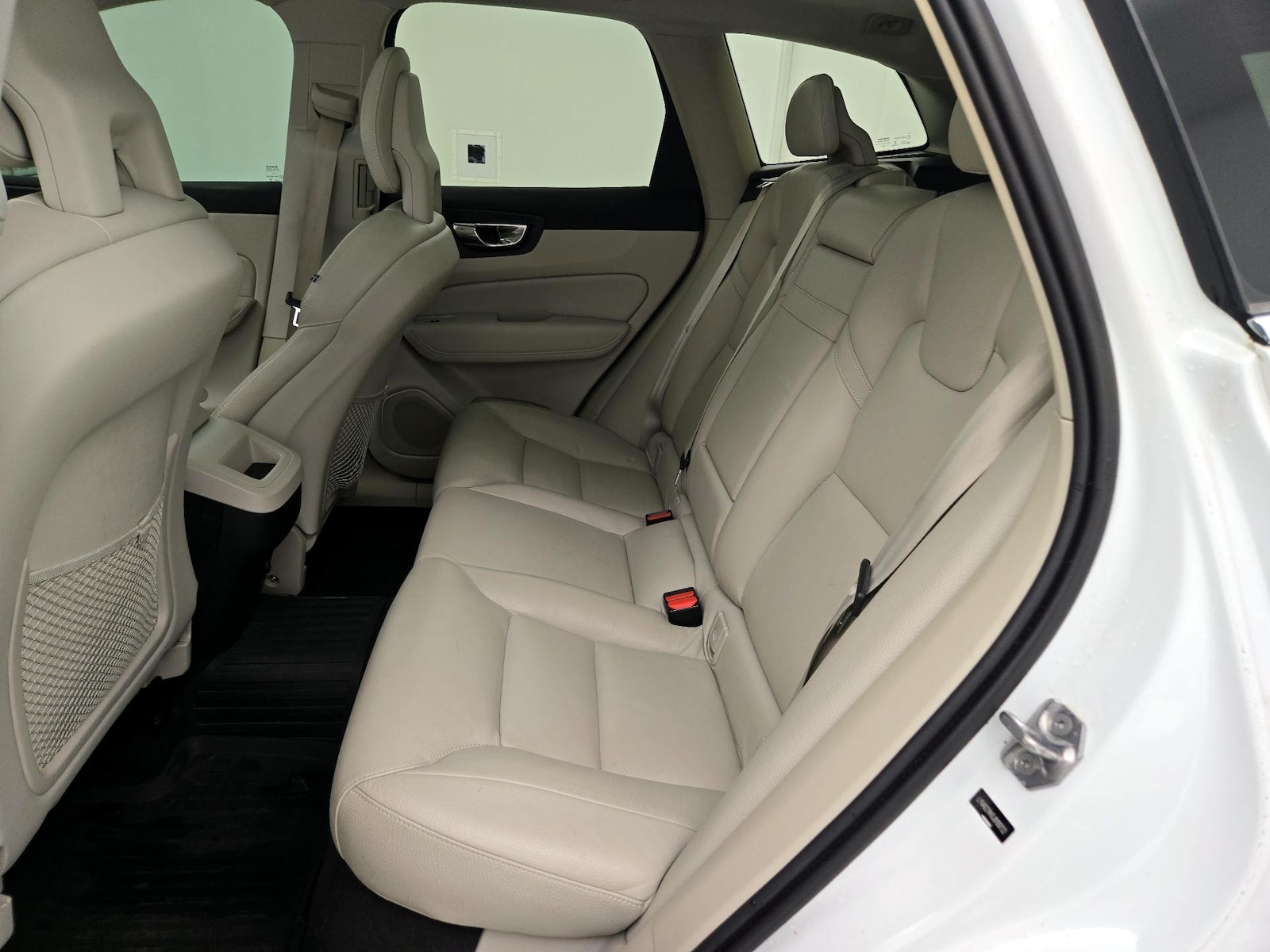 2018 Volvo XC60 Momentum - Photo 22