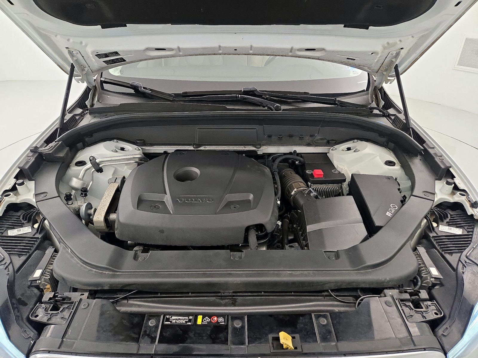 2018 Volvo XC60 Momentum - Photo 24