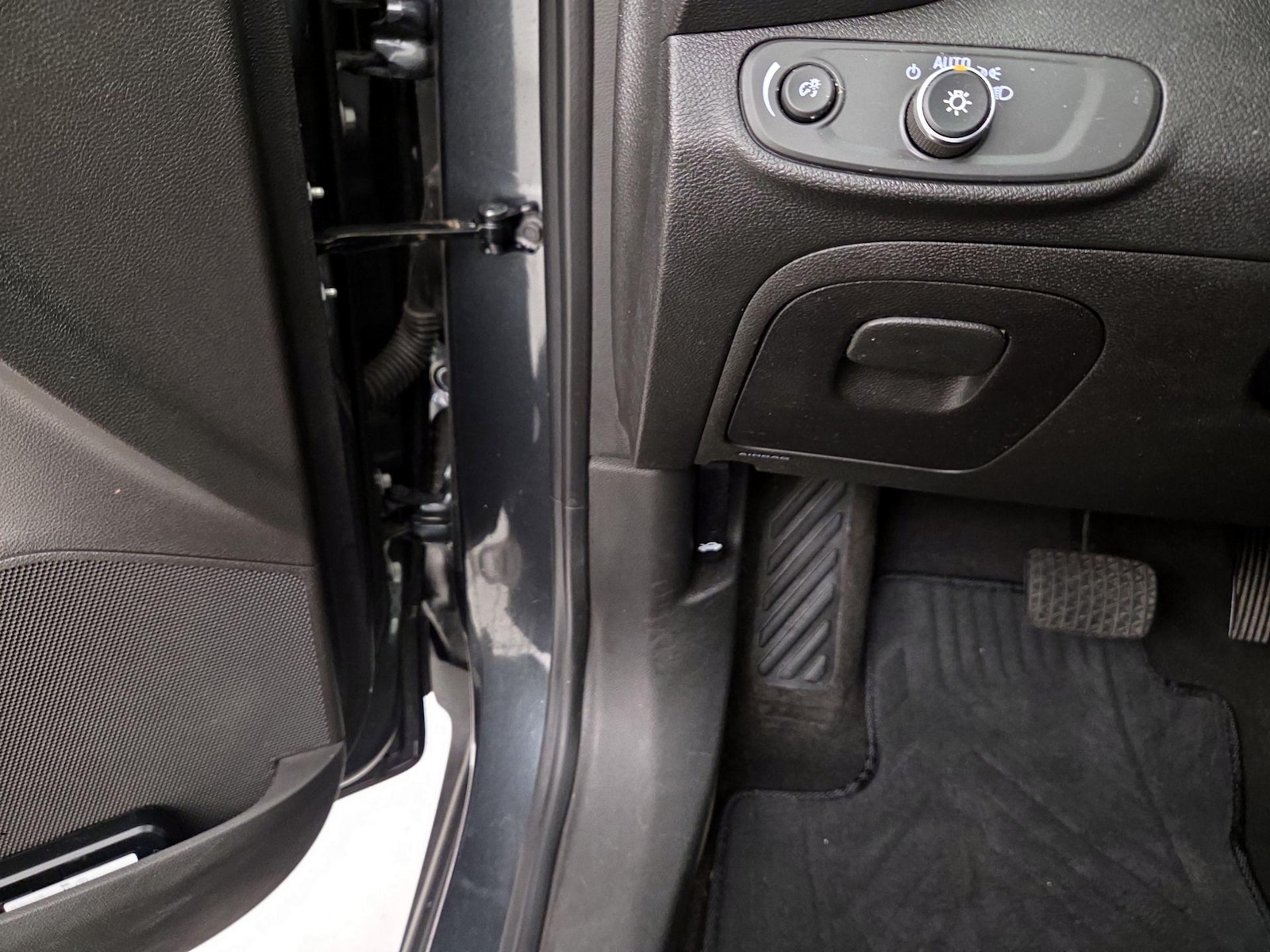 2018 Chevrolet Trax LT - Photo 14