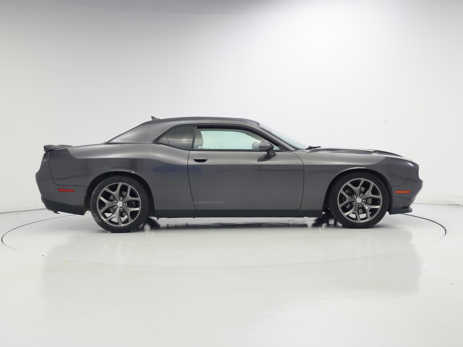 2015 Dodge Challenger SXT - Photo 8