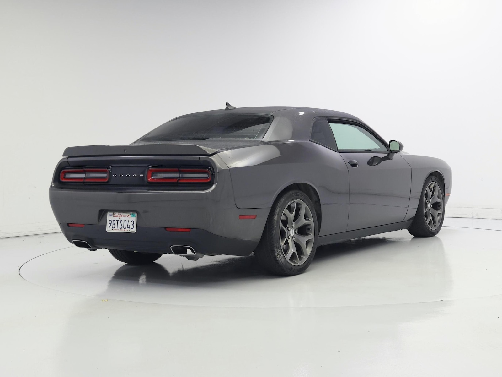 2015 Dodge Challenger SXT - Photo 9