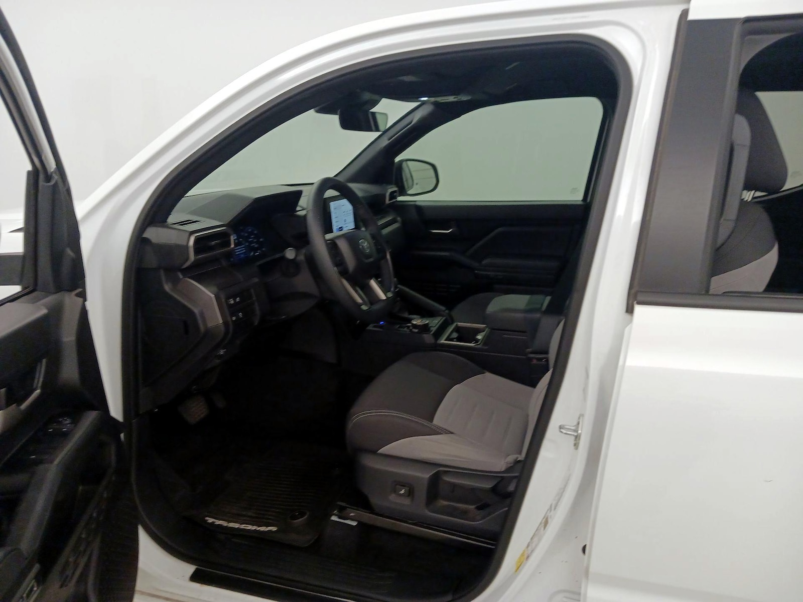 2025 Toyota Tacoma TRD Off Road - Photo 12