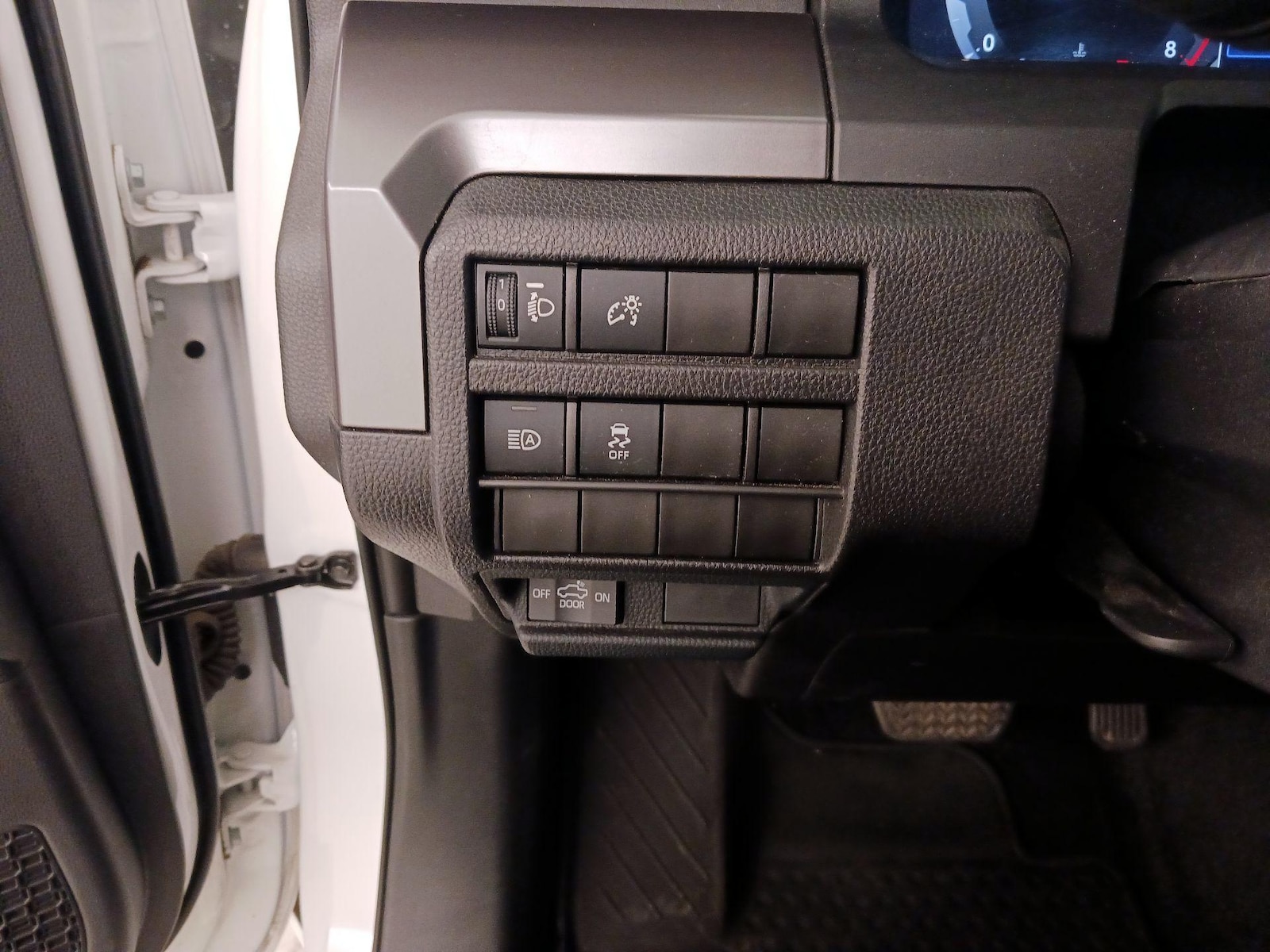 2025 Toyota Tacoma TRD Off Road - Photo 14