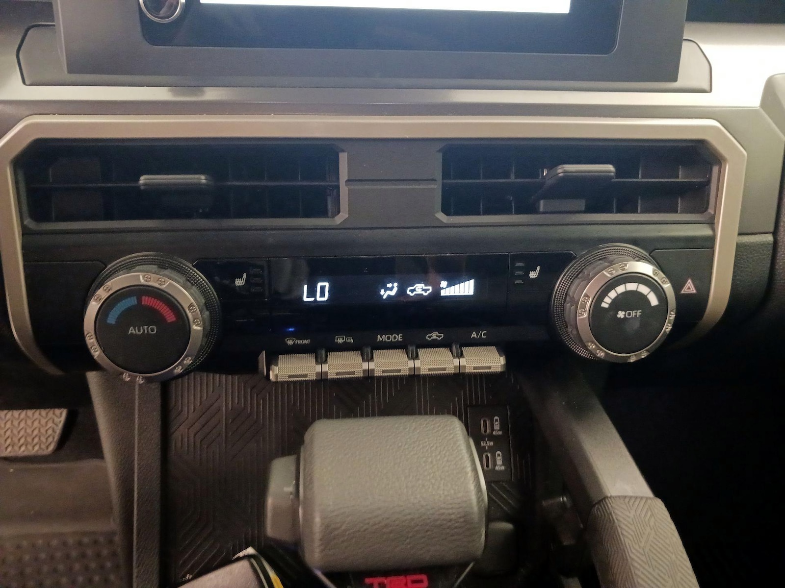 2025 Toyota Tacoma TRD Off Road - Photo 18