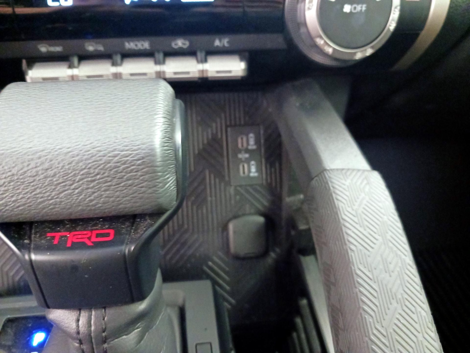 2025 Toyota Tacoma TRD Off Road - Photo 20