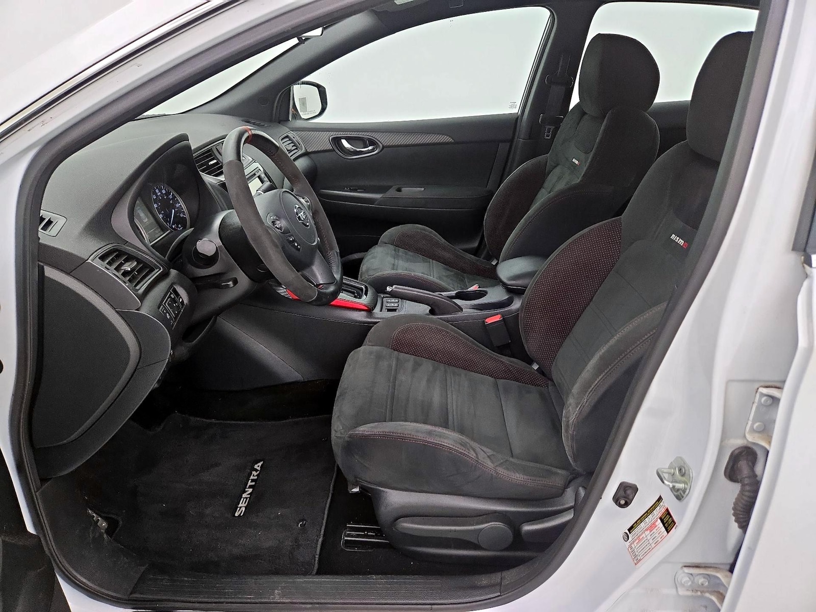 2018 Nissan Sentra Nismo - Photo 12