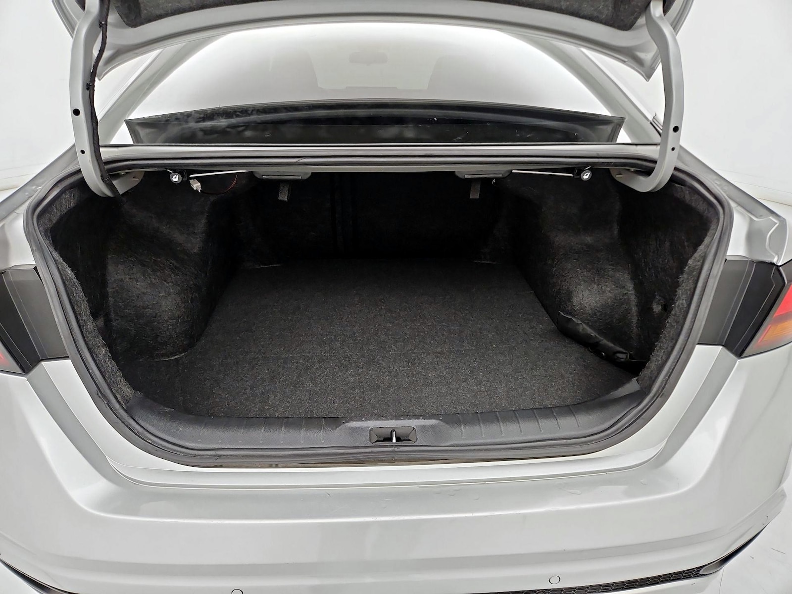 2023 Nissan Altima SL - Photo 23