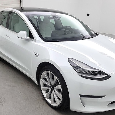 2020 Tesla Model 3 Standard Range Plus