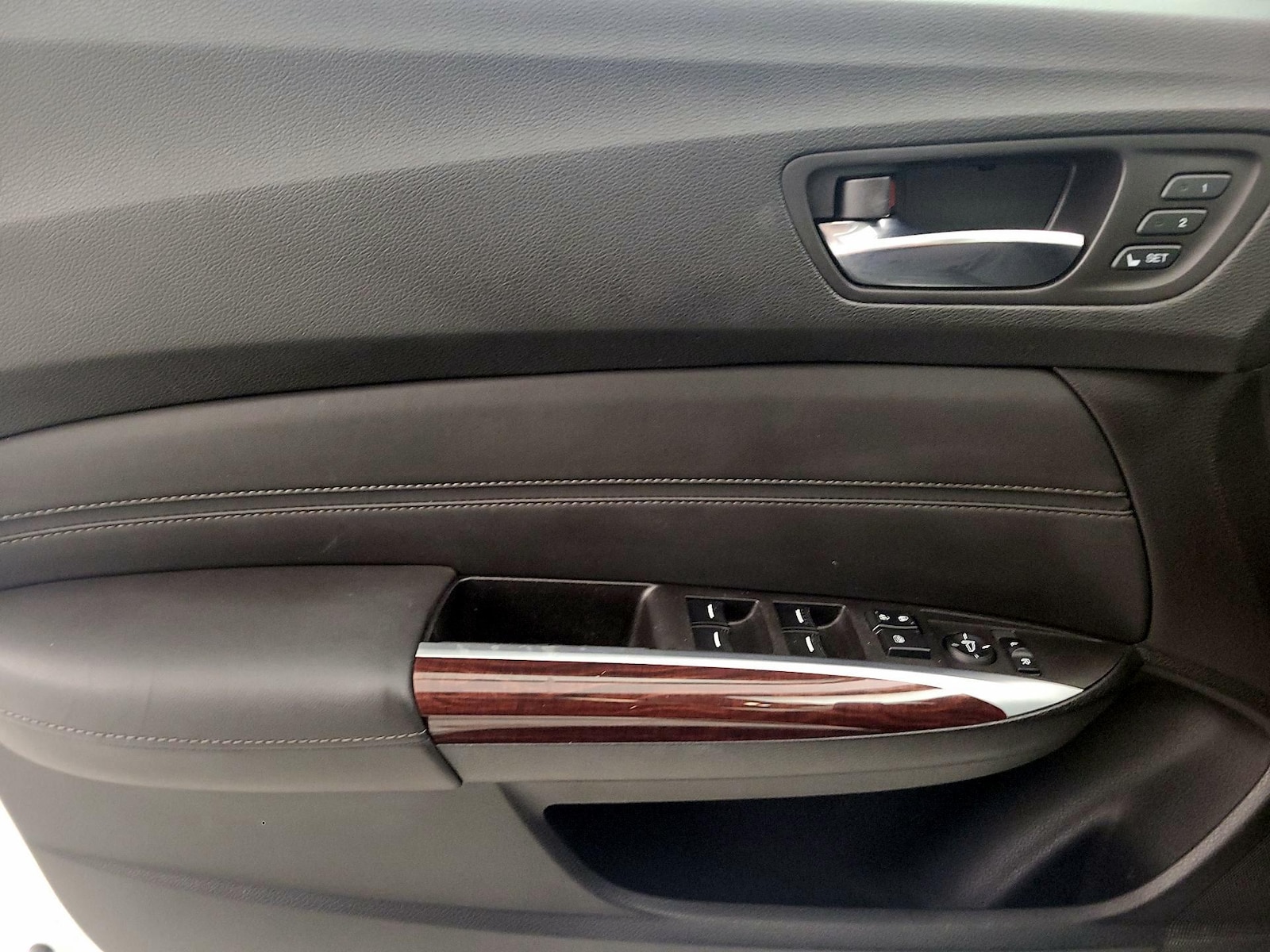 2017 Acura TLX Base - Photo 13