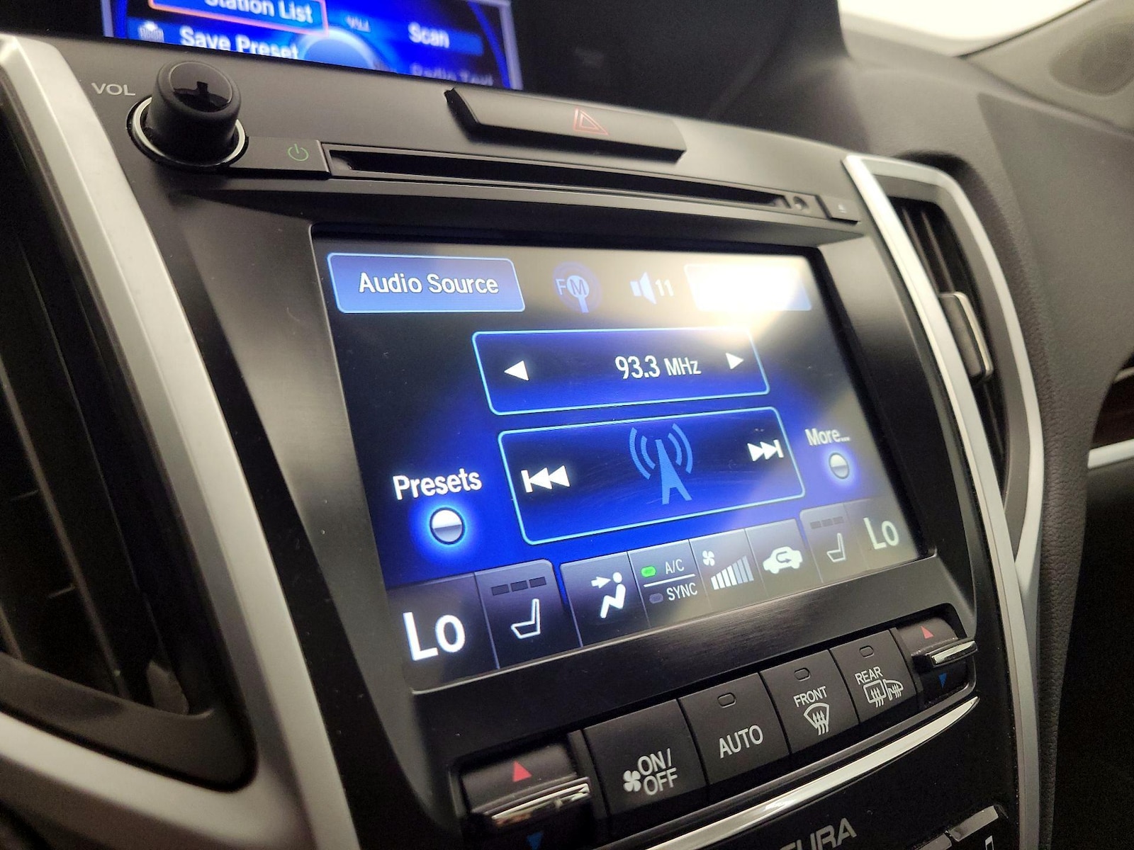 2017 Acura TLX Base - Photo 16