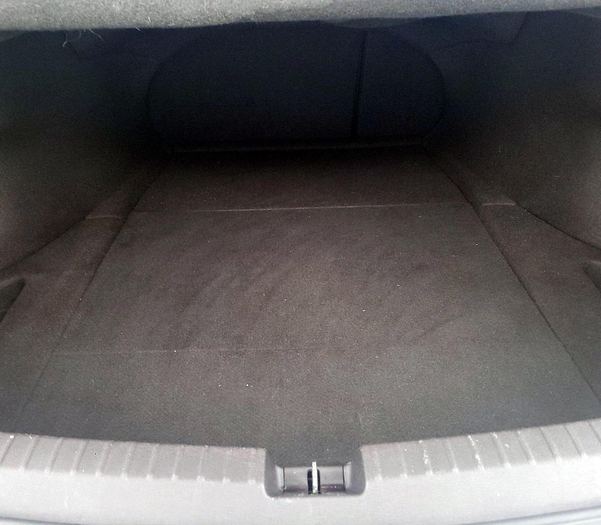 Trunk/Cargo (Seats Up)