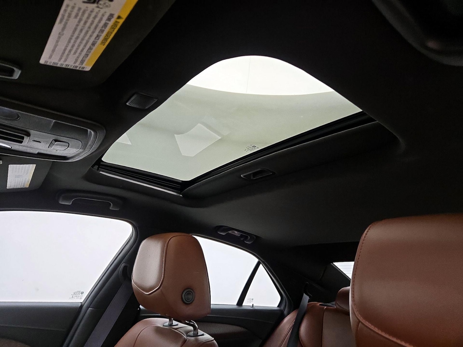 Sunroof(s) & Overhead Airbags