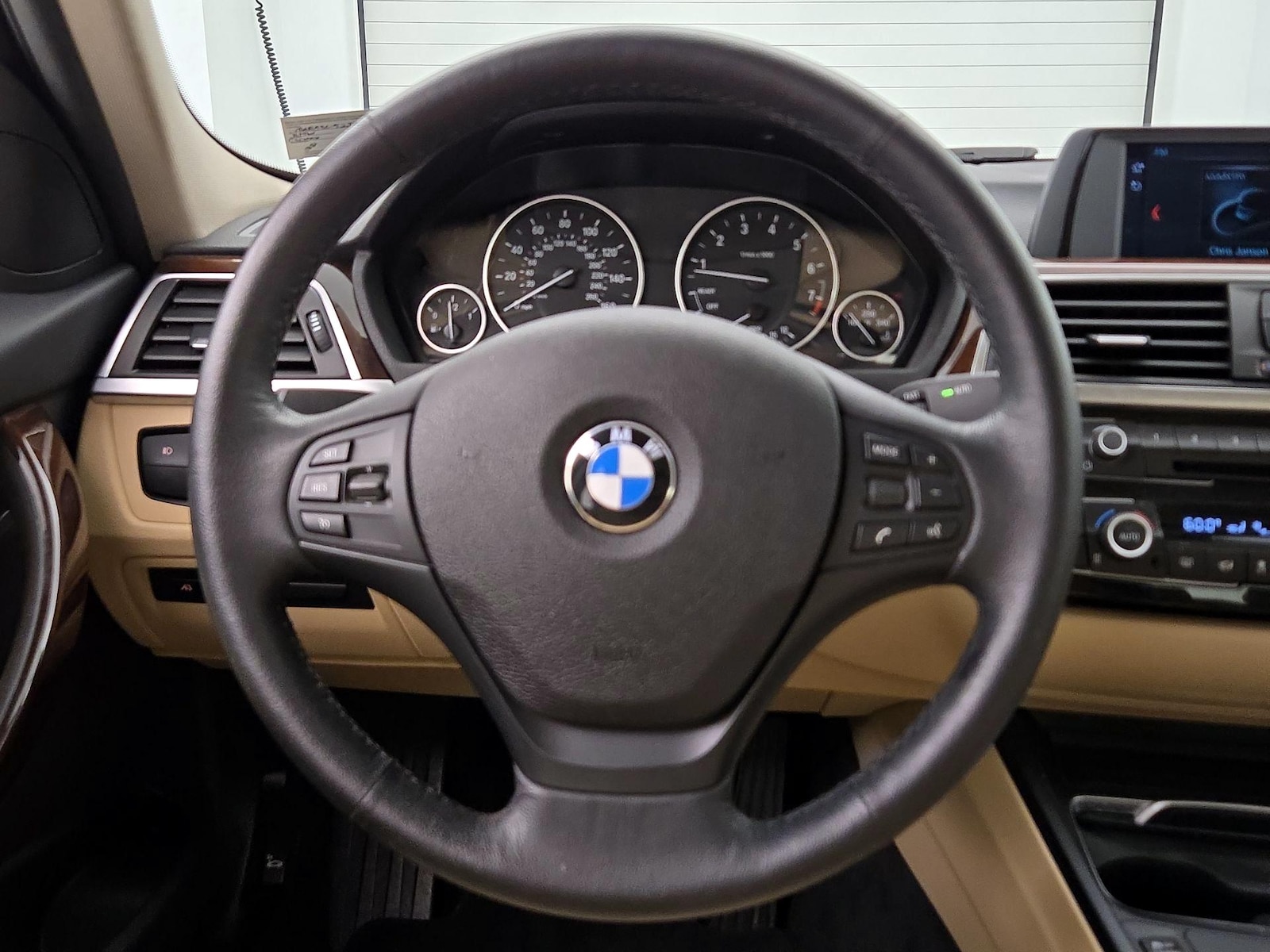 2018 BMW 3 Series 320i - Photo 11