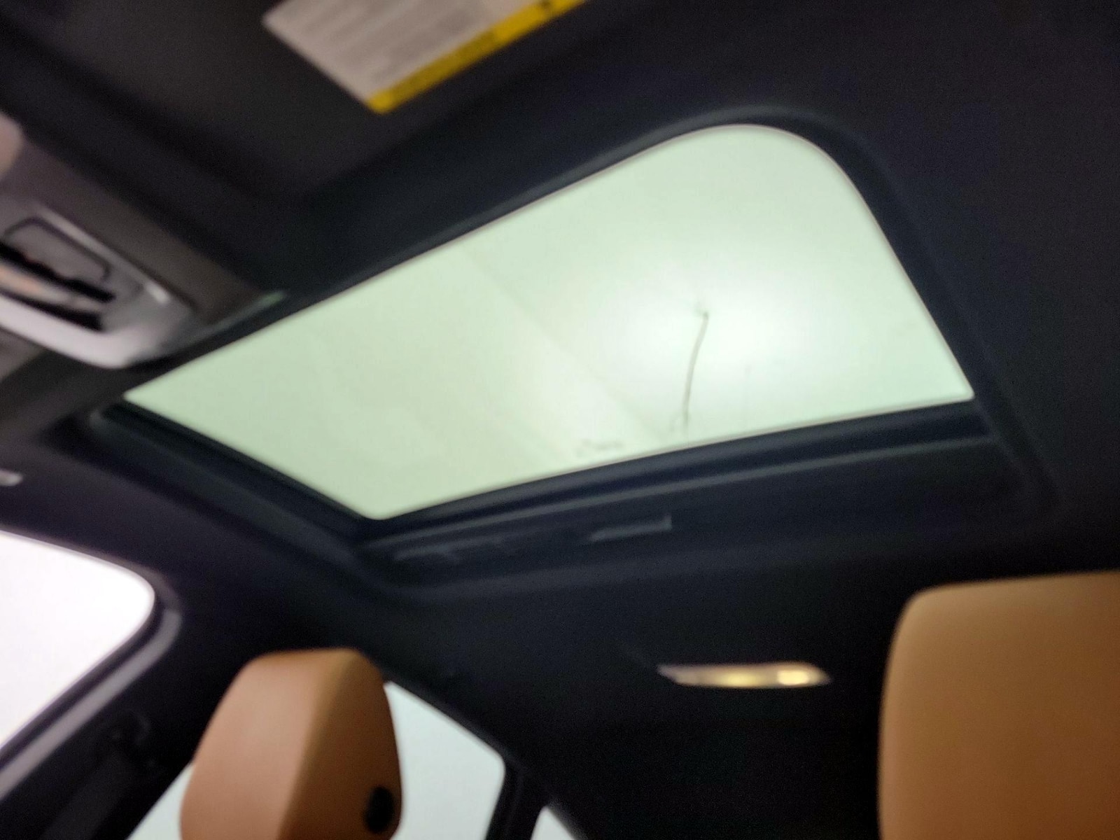 Sunroof(s) & Overhead Airbags