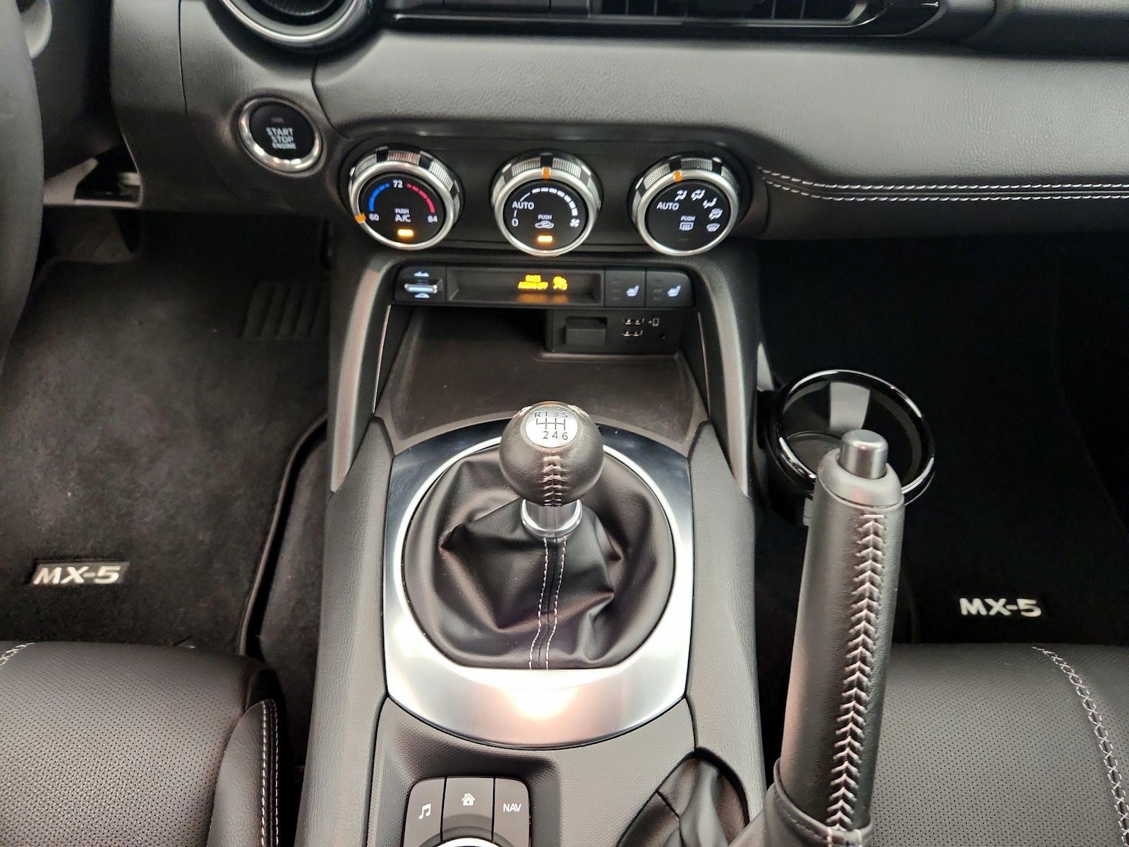 2022 Mazda MX-5 Miata RF Grand Touring - Photo 19